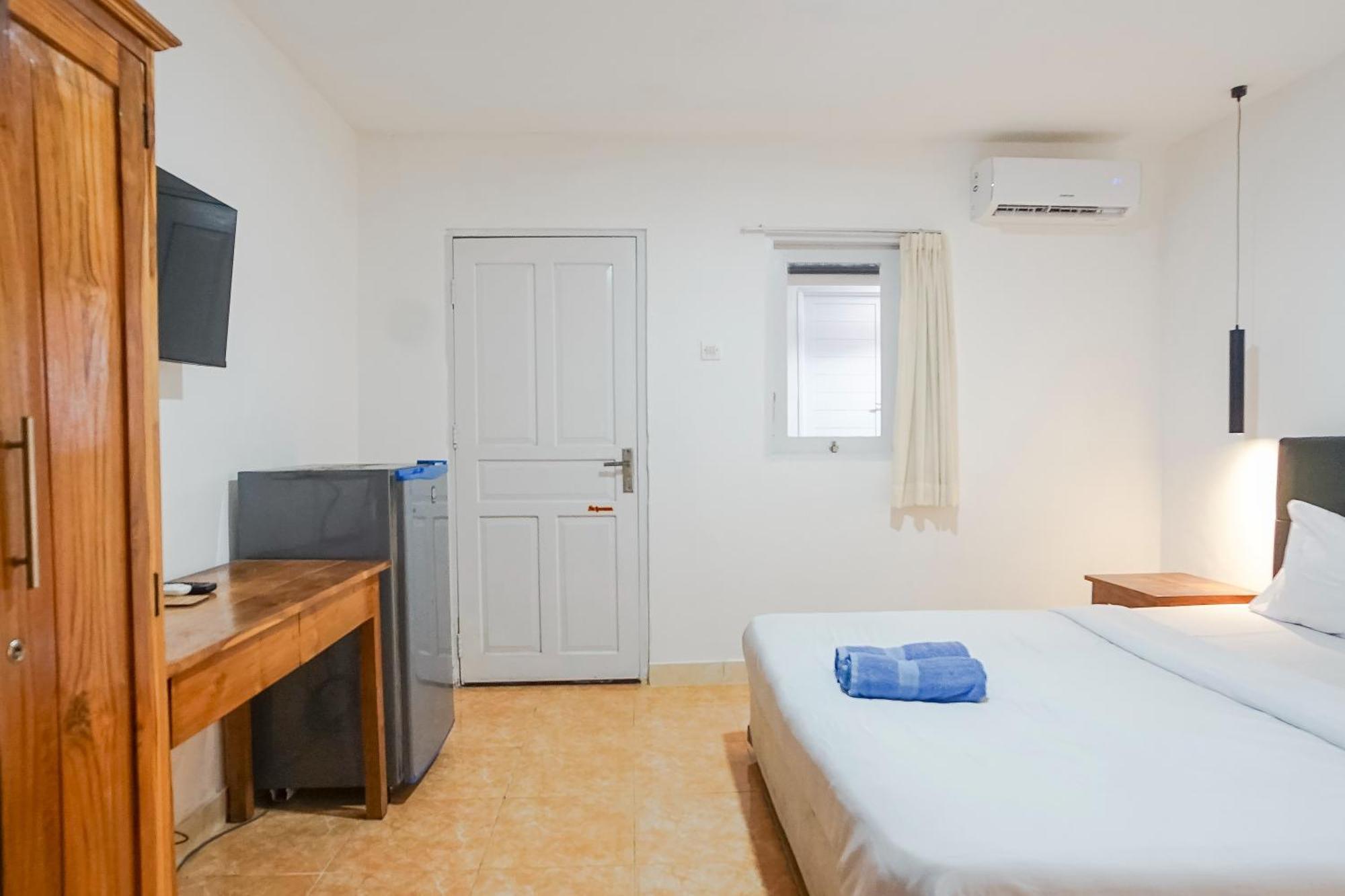 Kos 168 Jimbaran Hotel ภายนอก รูปภาพ