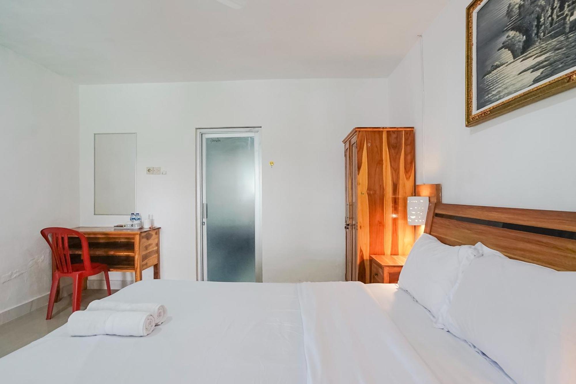 Kos 168 Jimbaran Hotel ภายนอก รูปภาพ